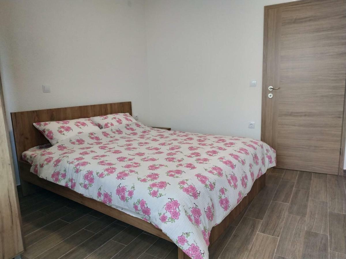 At George'S Apartments Ohrid Luaran gambar